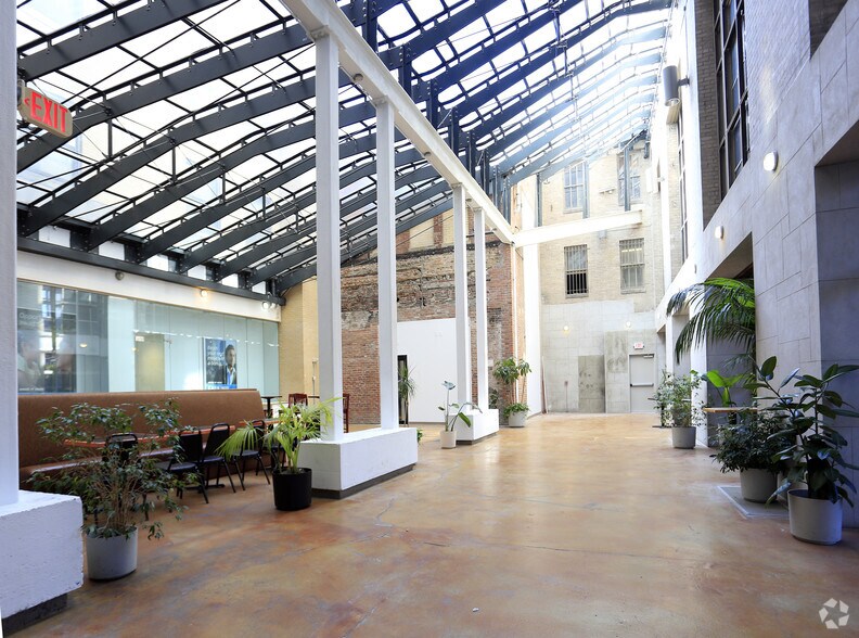 More Photos Of 955 Main St, Bridgeport Apartments For Lease
