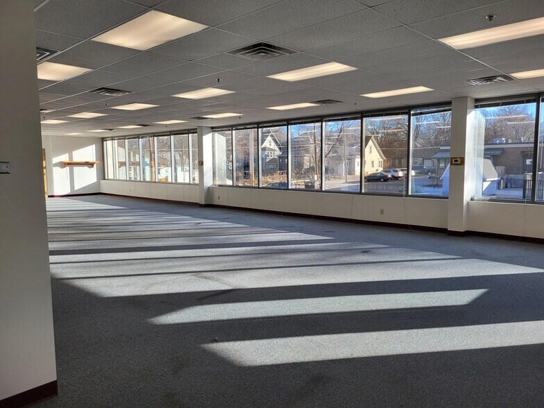 More Photos Of 2900 O St, Lincoln Office For Lease