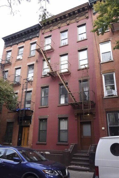 More Photos Of 713 Sackett St, Brooklyn Apartments For Sale