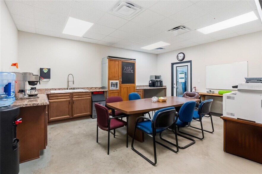 More Photos Of 15617 Old US Highway 441, Tavares Industrial For Lease