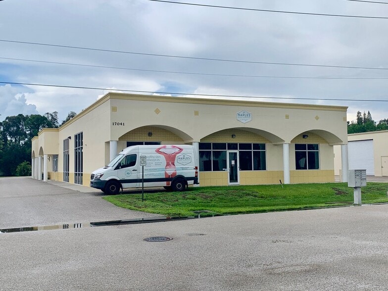 More Photos Of 17041 Alico Commerce Ct, Fort Myers Industrial For Lease