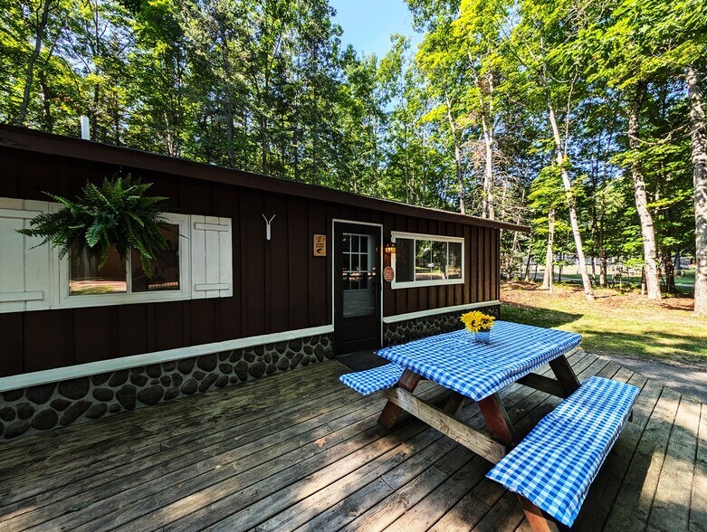 More Photos Of 3932 Point of View Ln, Phelps Hotel For Sale