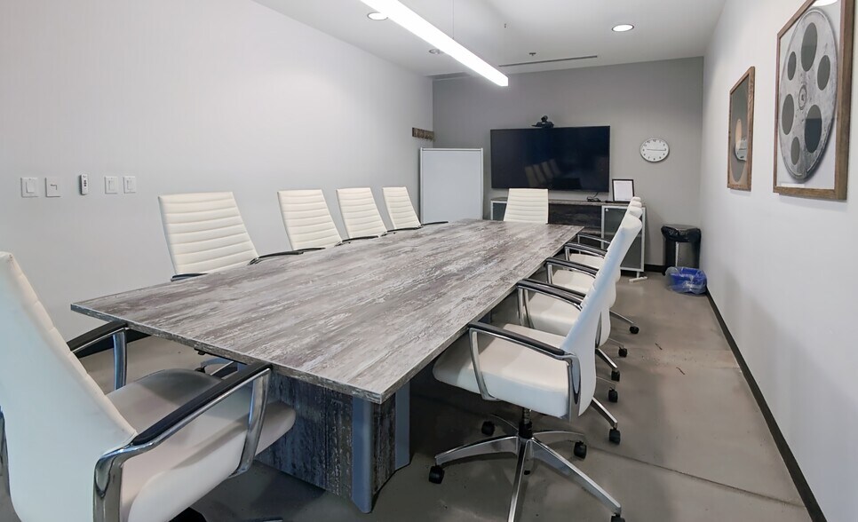 More Photos Of 9131 Keele St, Vaughan Coworking Space