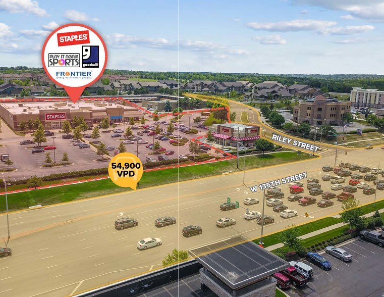 More Photos Of 7131-7241 W 135th St, Overland Park Freestanding For Lease