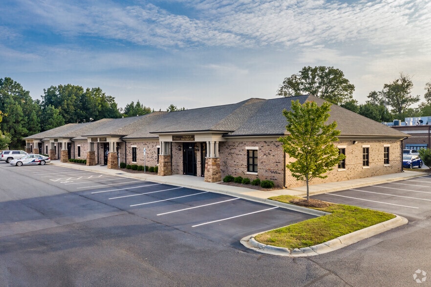 Primary Photo Of 102 Waxhaw Professional Park Dr, Waxhaw Office For Lease