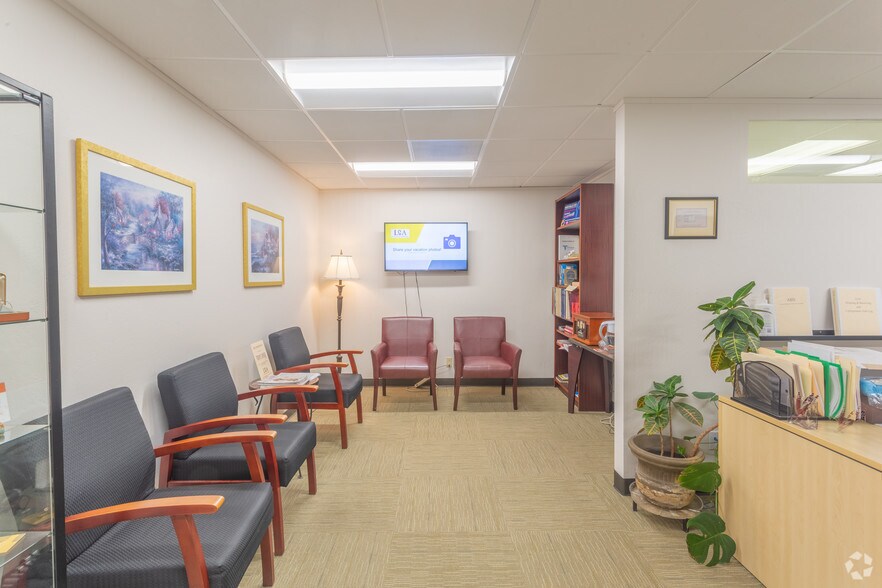 More Photos Of 15899 Los Gatos-Almaden Rd, Los Gatos Medical For Lease