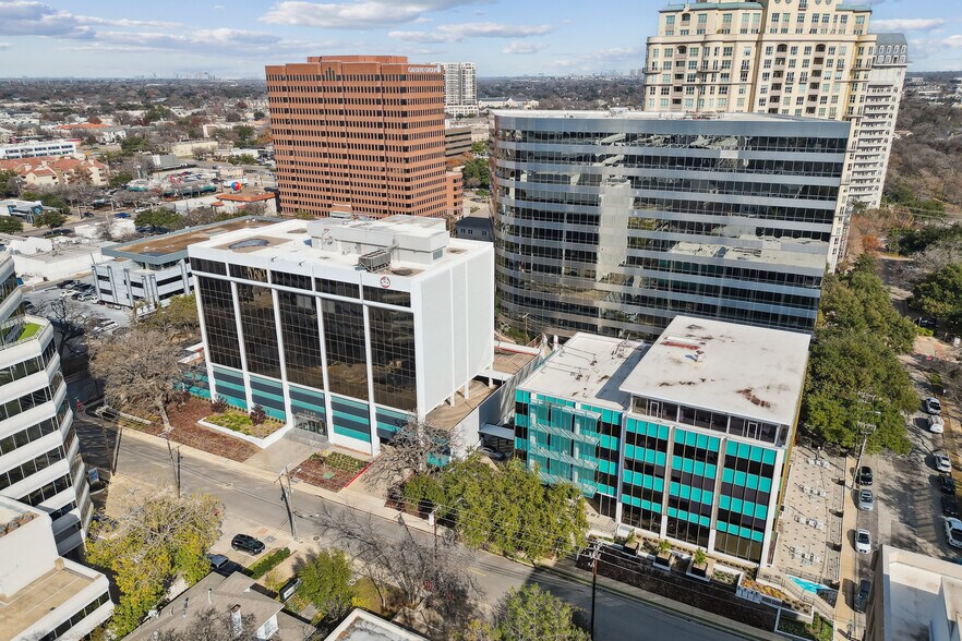 More Photos Of 3626 N Hall St, Dallas Office For Lease
