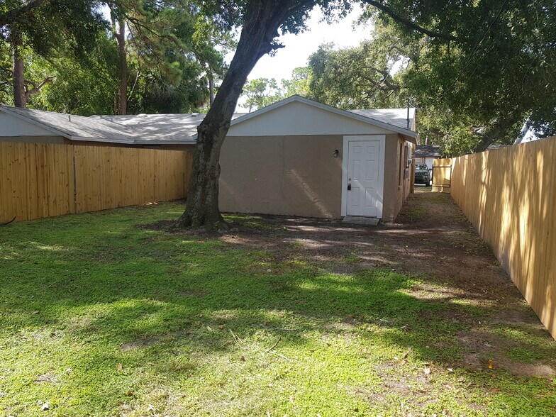 More Photos Of 311 58th Ave E, Bradenton Apartments For Sale