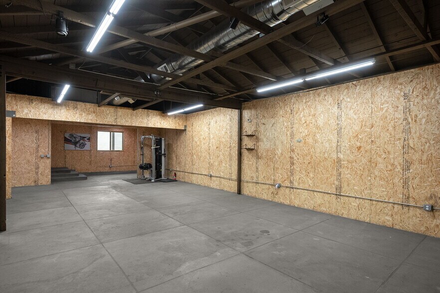 More Photos Of 5244 Vineland Ave, North Hollywood Loft Creative Space For Lease