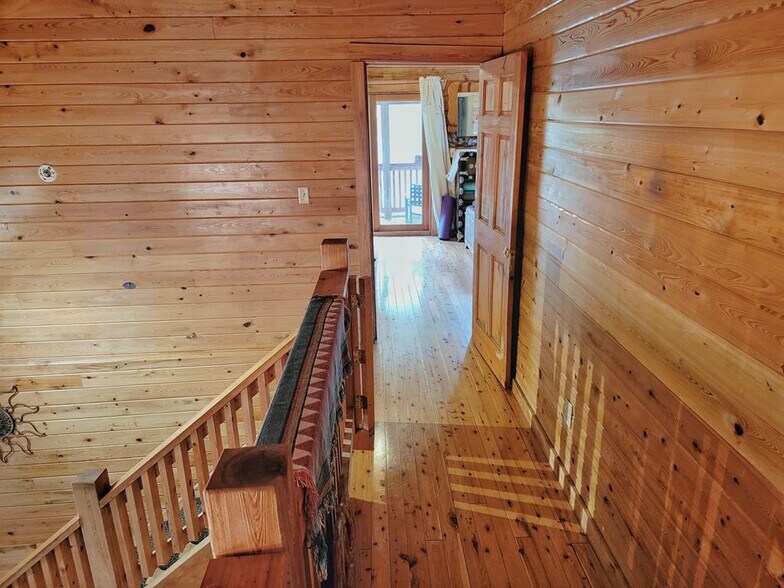 More Photos Of 9545 178th St, Mc Alpin Specialty For Sale