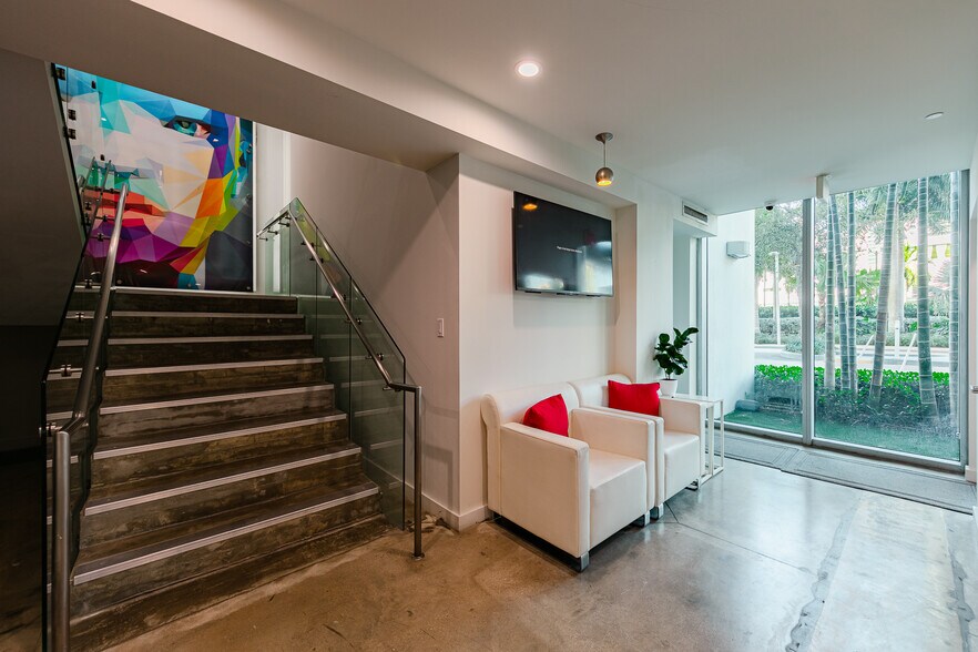 More Photos Of 350 S Miami Ave, Miami Apartments For Sale