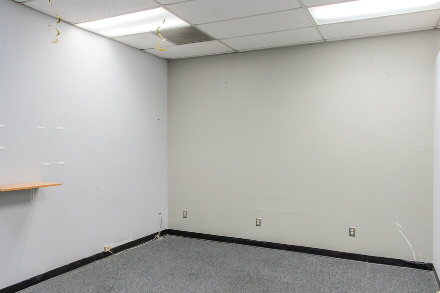 More Photos Of 4357-4359 Florence Ave, Bell Storefront For Lease