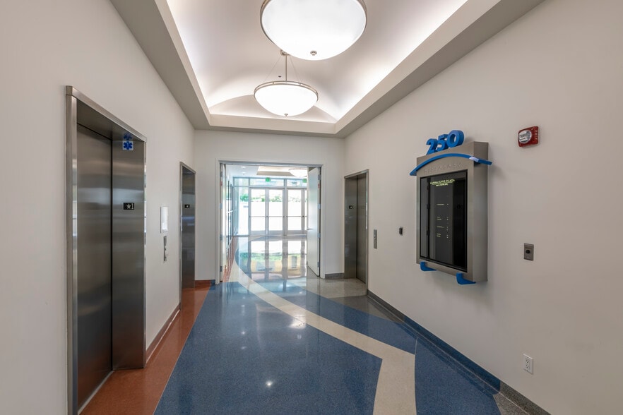 More Photos Of 250 E Olive Ave, Burbank Loft Creative Space For Sale