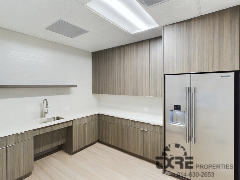 More Photos Of 2261 Brookhollow Plaza Dr, Arlington Office For Lease