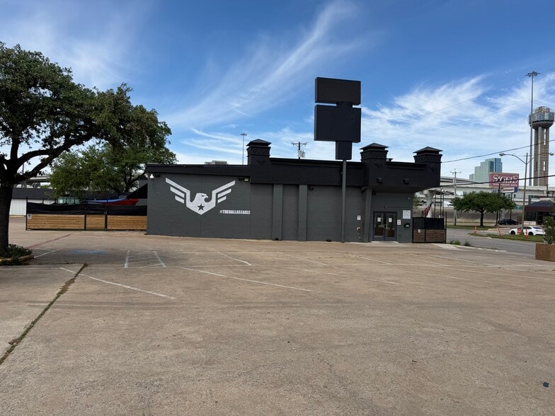 Primary Photo Of 525 S Riverfront Blvd, Dallas Restaurant For Lease