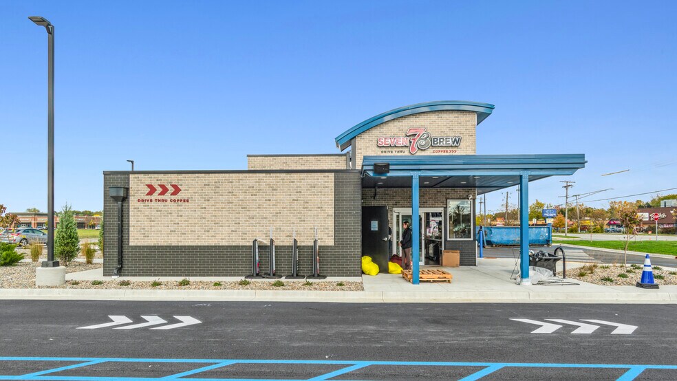 More Photos Of 2805 Calumet Ave, Valparaiso General Retail For Sale