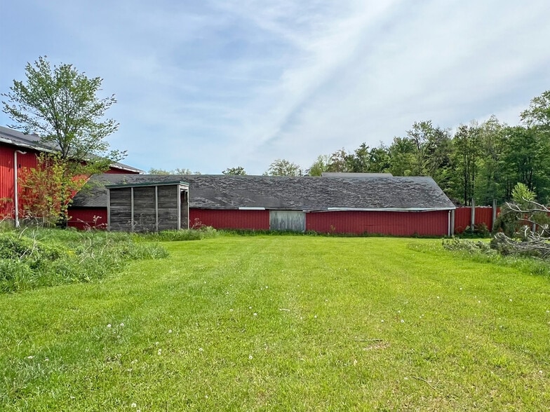 More Photos Of 9711 Perry Hwy, Waterford Warehouse For Sale