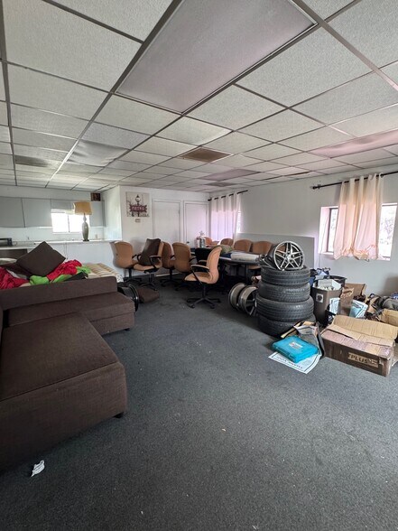 More Photos Of 6825 N Shepherd Dr, Houston Auto Repair For Lease