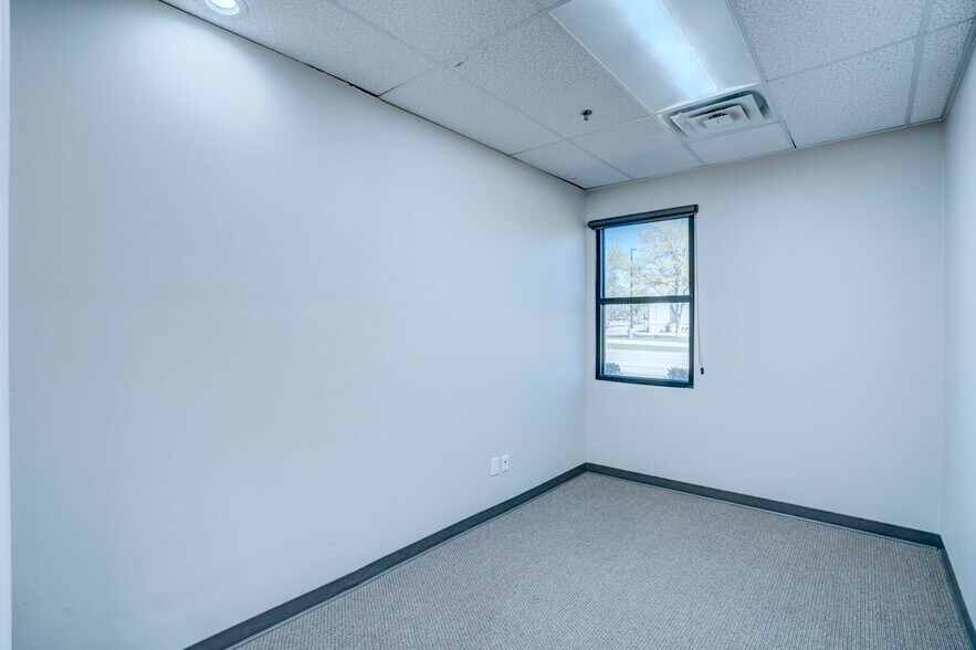 More Photos Of 3492 Long Prairie Rd, Flower Mound Office Residential For Lease