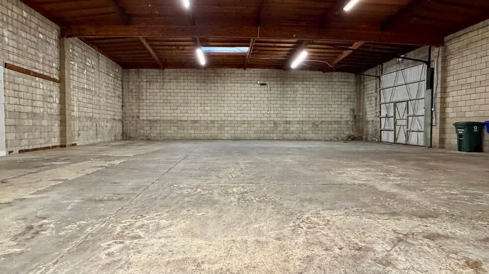 More Photos Of 9604 Valley Blvd, Rosemead Industrial For Sale