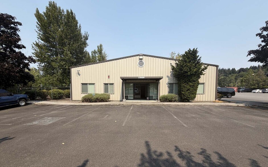 More Photos Of 5909 12th St E, Fife Warehouse For Sale