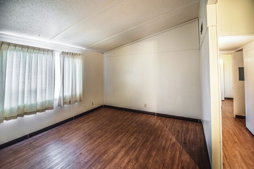 More Photos Of 807 Legion St, Craig Apartments For Sale