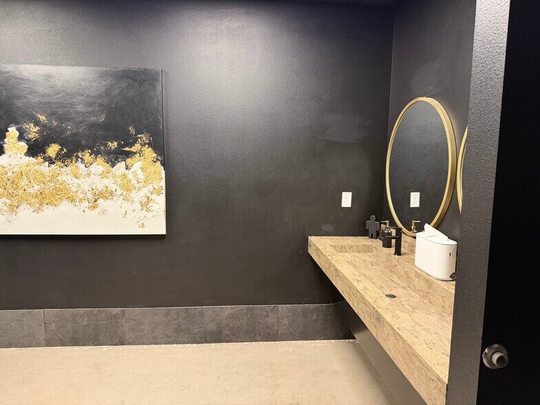 More Photos Of 3003 W College Ave, Appleton Office For Lease