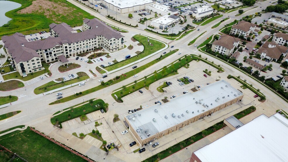 More Photos Of 4821 Lj Pky, Sugar Land Storefront For Lease