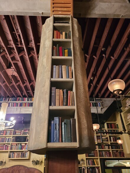 More Photos Of 6356 Hollywood Blvd, Los Angeles Storefront Retail Office For Lease