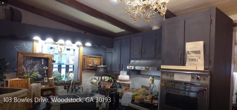 More Photos Of 103 Bowles Dr, Woodstock Office For Sale