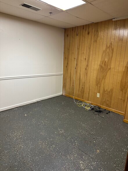 More Photos Of 1 Buffalo Ave, Concord Loft Creative Space For Sale