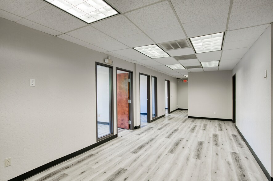 More Photos Of 4801 S Lakeshore Dr, Tempe Office For Lease