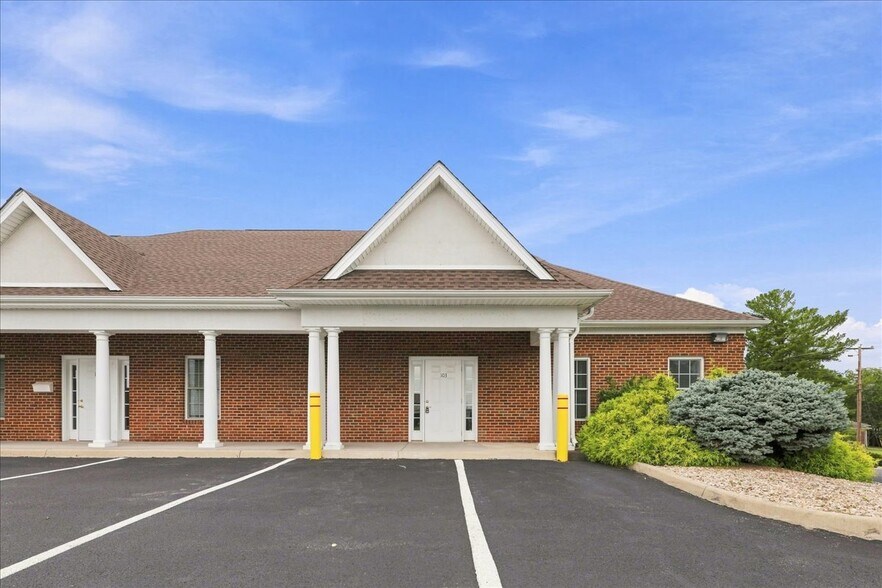 Primary Photo Of 1563 Jefferson Hwy, Fishersville Office For Lease