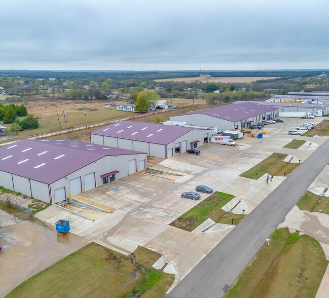 Primary Photo Of 4525-4529 JD Mouser Pky, Alvarado Warehouse For Lease