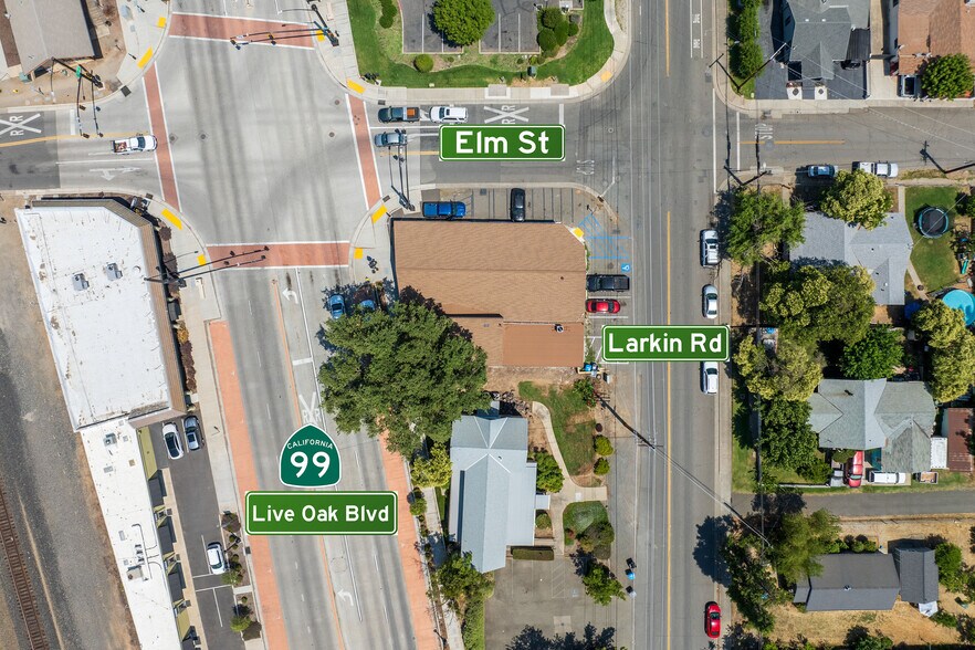 More Photos Of 9793 Live Oak Blvd, Live Oak Storefront Retail Office For Sale