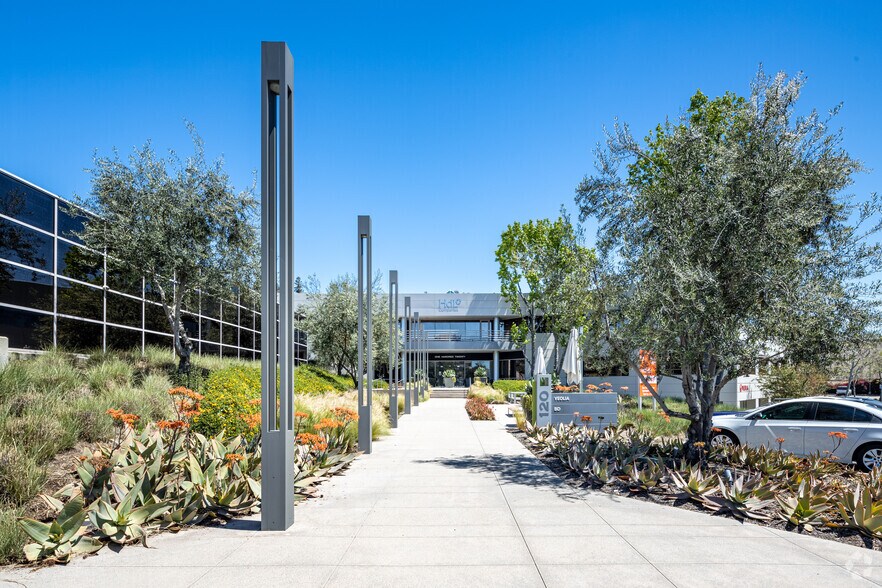 More Photos Of 120 S State College Blvd, Brea Office For Lease