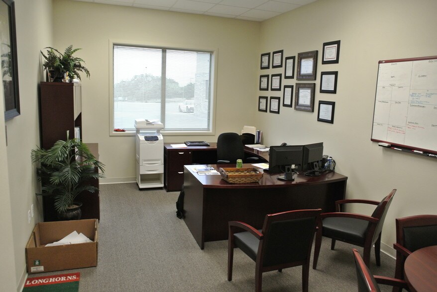 More Photos Of 3400 Kaydence Ct, Killeen Office For Lease