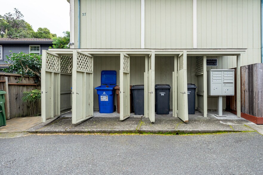More Photos Of 37 Pacheco St, San Rafael Apartments For Sale