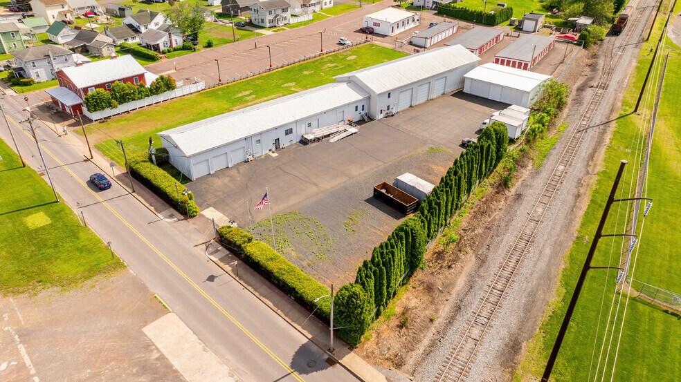 More Photos Of 820 Railroad St, Bloomsburg Warehouse For Sale
