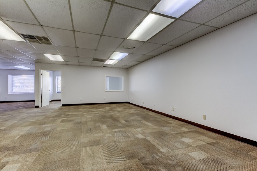 More Photos Of 4326 Park Blvd, Pinellas Park Office For Lease