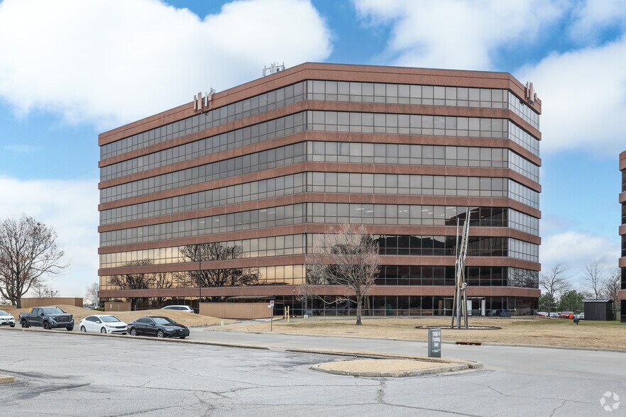 More Photos Of 8023 E 63rd Pl, Tulsa Office For Lease
