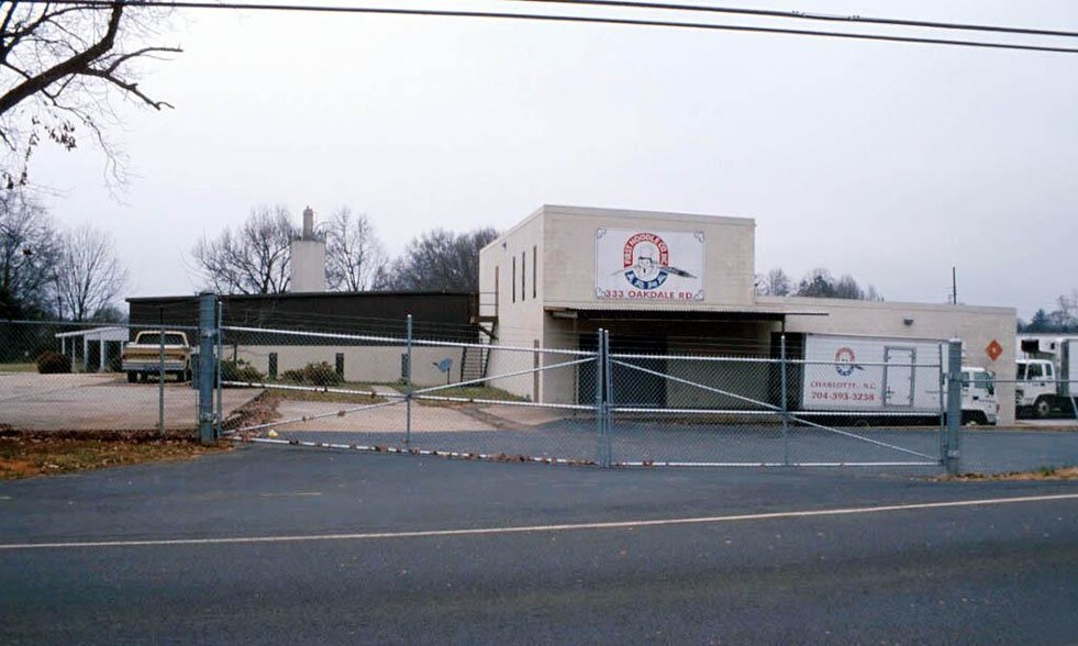More Photos Of 311-333 Oakdale Rd, Charlotte Food Processing For Sale