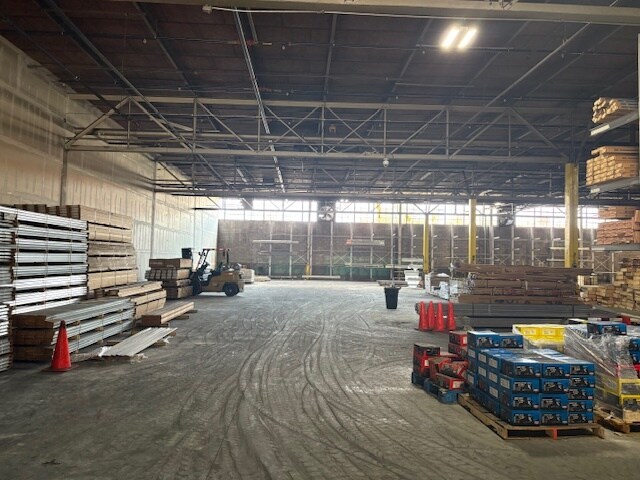 More Photos Of 49-29 30th Pl, Long Island City Warehouse For Lease