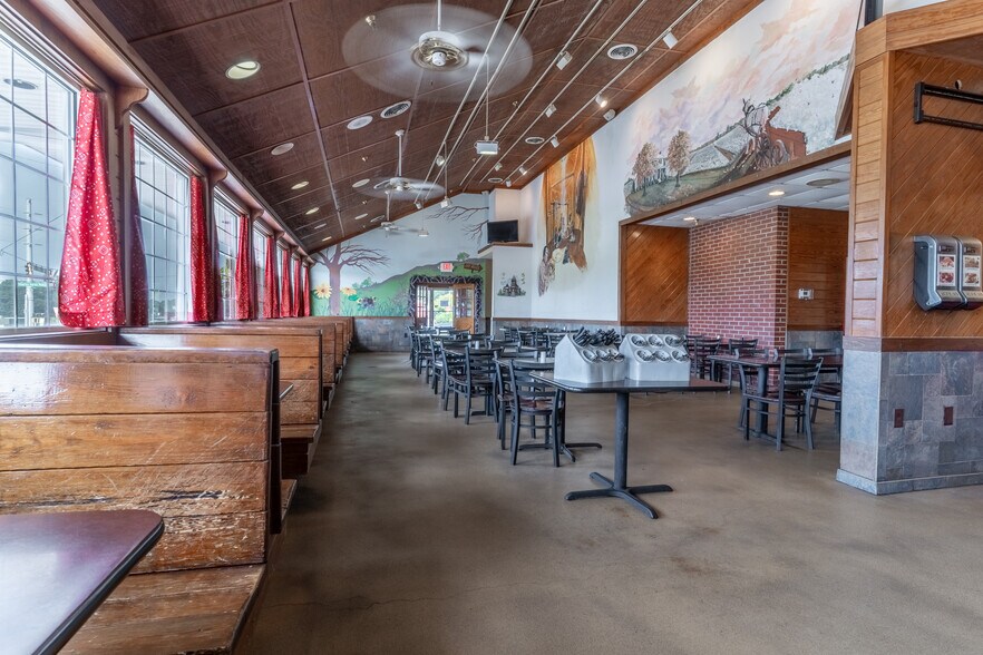 More Photos Of 3807 Atlanta Hwy, Hiram Restaurant For Sale
