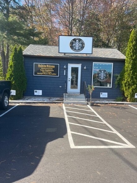 More Photos Of 250-252 Calef Hwy, Epping Flex For Sale