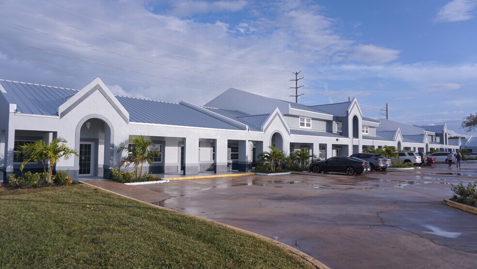 More Photos Of 333 17th St, Vero Beach Medical For Lease