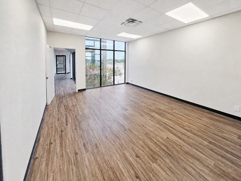 More Photos Of 4104 Houston Hwy, Victoria General Retail For Sale