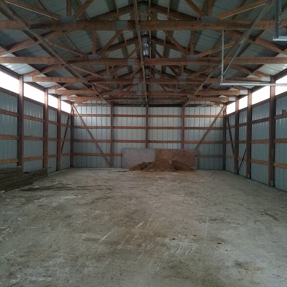 More Photos Of 8 Route 80, Killingworth Warehouse For Lease