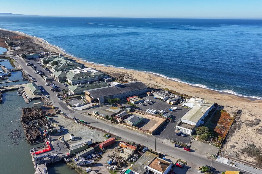 More Photos Of 7550 Sandholdt Rd, Moss Landing Warehouse For Sale