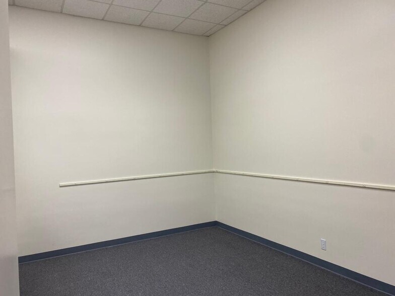 More Photos Of 1100 Industrial Rd, San Carlos Research And Development For Sale